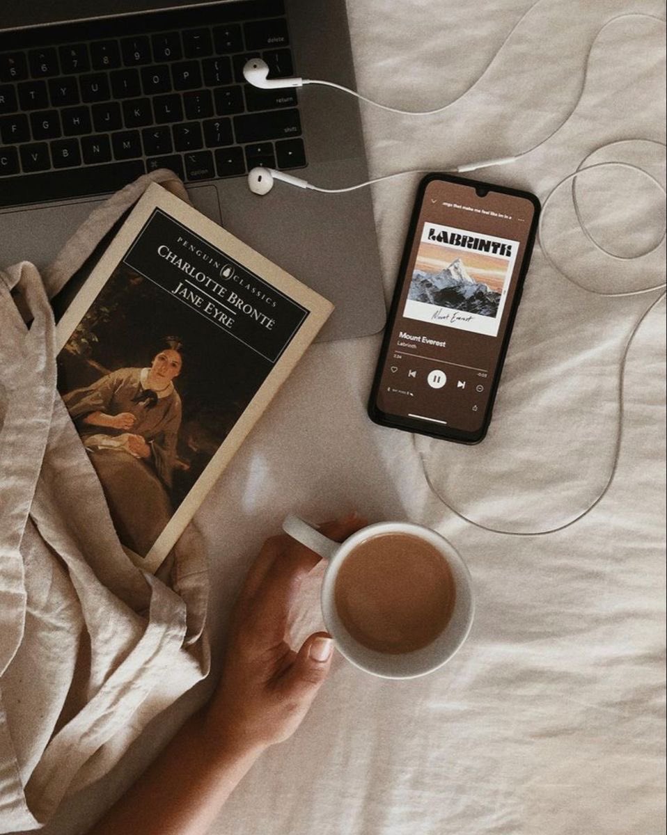 ale 🎢 | 📖: frankenstein tweet media