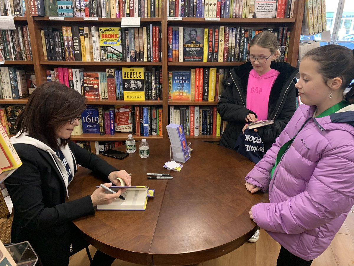 rlfreedm's tweet photo. So fun sharing @ellyswartz Same Page book launch event with #agent14 and #agent25! I was also joined by an honorary agent who I taught science when she was in the third grade!! I love our #jjsecretagents community. We are always learning, laughing, and growing together. https://t.co/JseYoyfIgz