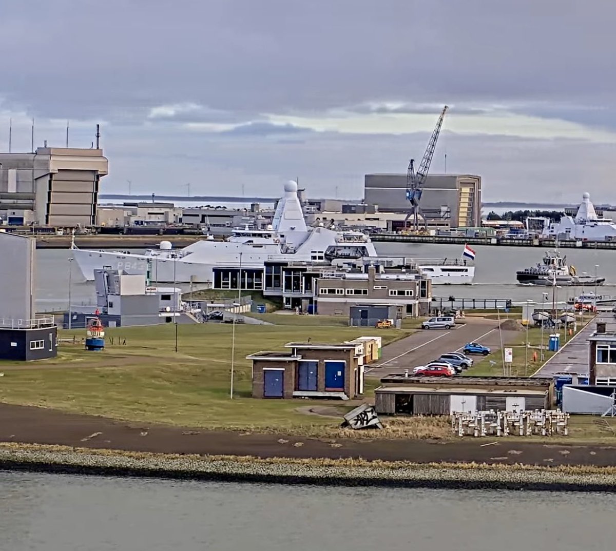 WarshipCam's tweet photo. Royal Netherlands Navy Holland-class ocean-going patrol vessel HNLMS Groningen (P843) leaving Den Helder, Netherlands for Caribbean deployment - January 12, 2025 #p843 #hnlmsgroningen
SRC: webcam https://t.co/rbzc2shQwI
