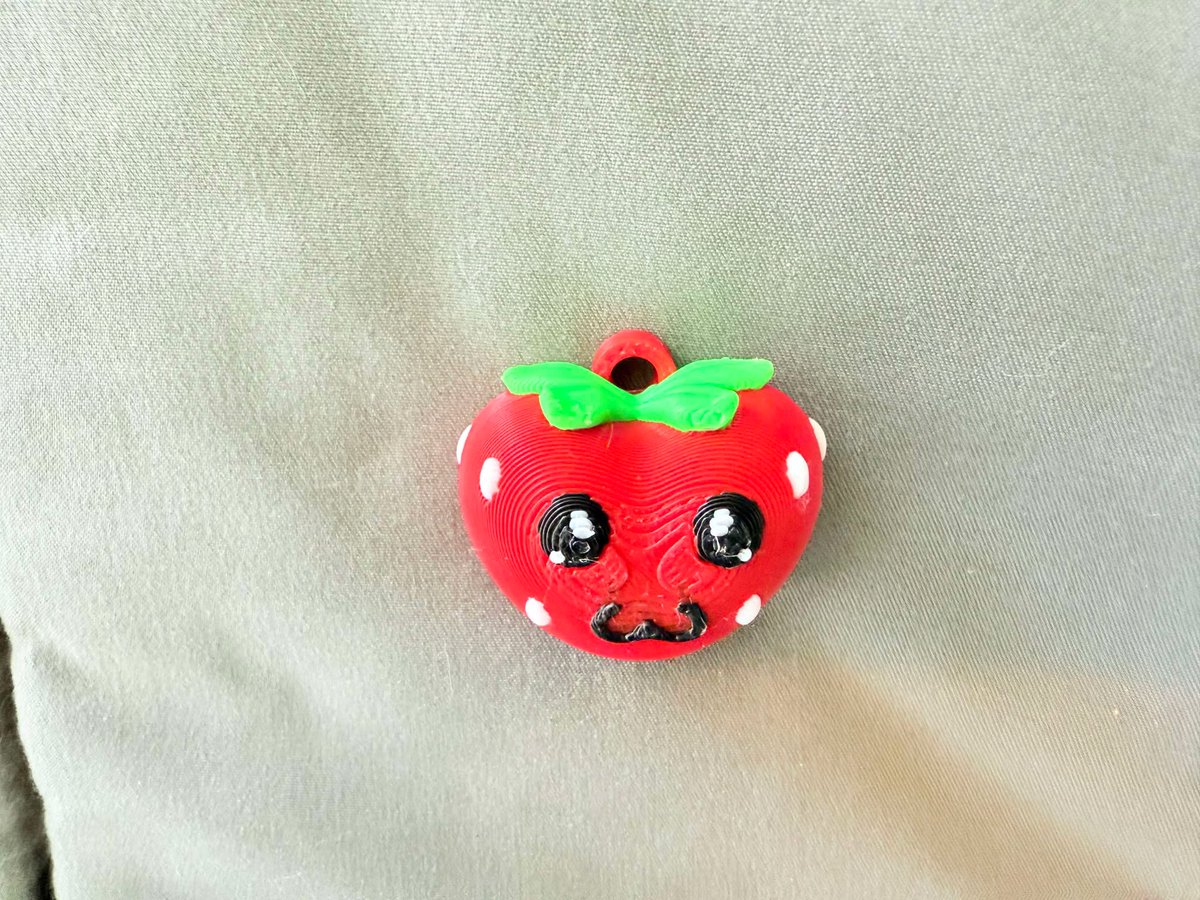 ShawnP43923519's tweet photo. A very cute Strawberry Heart Keychain for any occasion, but definitely perfect for the upcoming Valentine's Day Makes good for a gift bag tag as well

On all major platforms, but also here [https://t.co/Q09pOLqv30]

#3DPrintingModels #3DPrinting #3DPrintingFiles #3dart @Thangs3D https://t.co/rtkVQgYswH