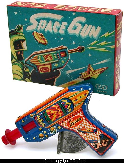jonyballistic's tweet image. 1950s litho tin Space Gun with sparking action #pewpew #Collectible