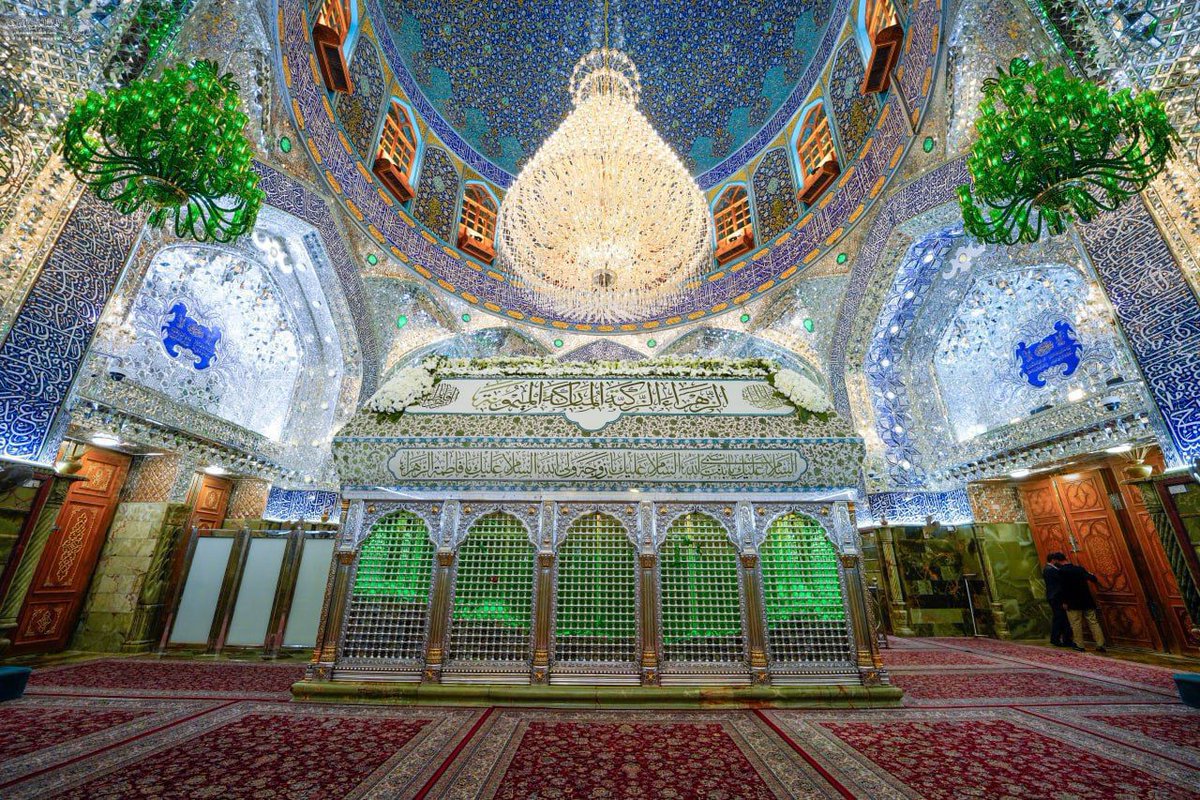 🔆 السَّلامُ عَلَيْكَ وَعَلَى الْمَلائِكَةِ الْمُحْدِقِينَ بِكَ

●  سلام بر شما و بر فرشتگان حلقه‌زننده بر اطراف شما.
#فاتح_خیبر 
#خورشید_ولایت