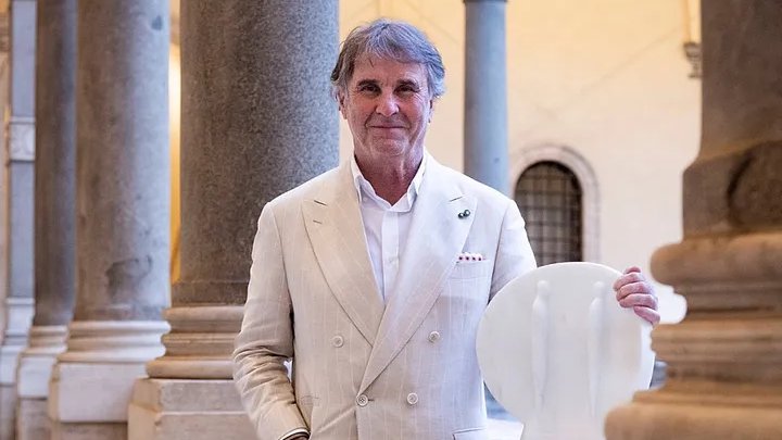 BrunelloQuotes's tweet photo. "I am endlessly confident in mankind because I have a passion for history, 

therefore I think that the world, in its spiritual essence, never changes; 

two thousand years ago people were feeling the same joy and grief that we feel today."

Brunello Cucinelli https://t.co/jZAmgZcFYH