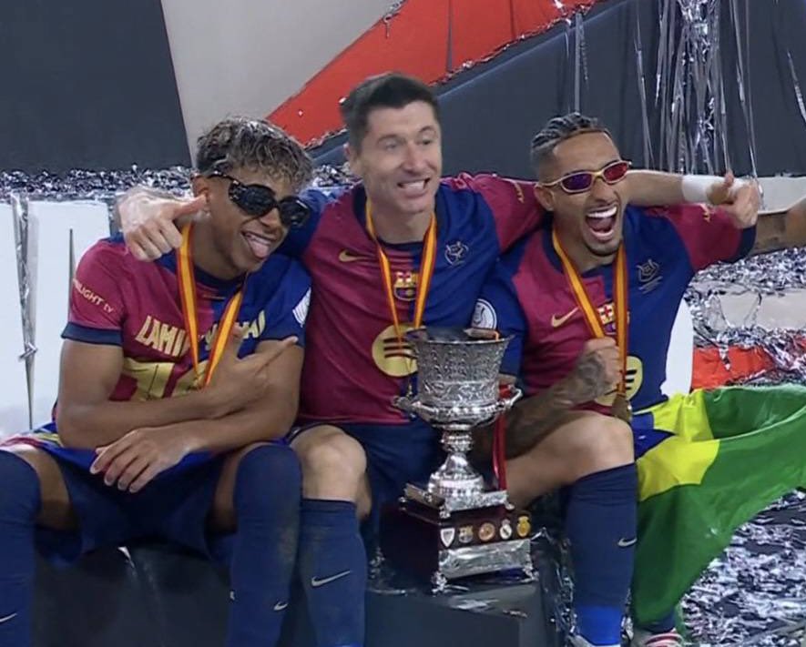 ReshadFCB's tweet image. Best trio itw.