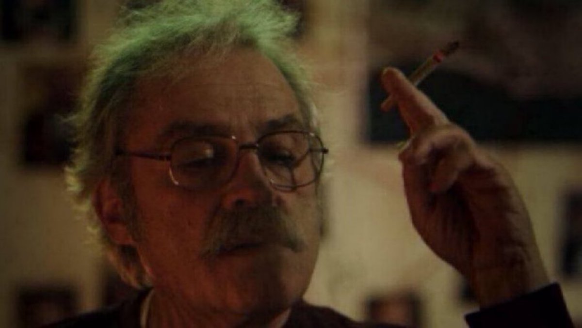 CryptoWolfManTR's tweet photo. “Ne kadar az bilirsen o kadar iyi uyursun” der Gorki. İzahını Sartre yapar; “uyursan gece biter uyuyamazsan sen.” Son noktayı Freud koyar: “çok uyumak kaçmaktır, uyuyamamak ise yakalanmak.” https://t.co/8wSPnjAxqo