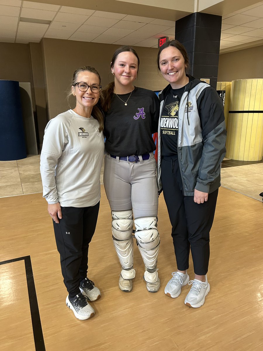 Thank you to <a href="/LindenwoodSB/">Lindenwood Softball</a> for the great camp today! So glad i got to catch for you <a href="/1sabellaTrim/">Bella Trim 2026 RHP</a>! Go Lions!