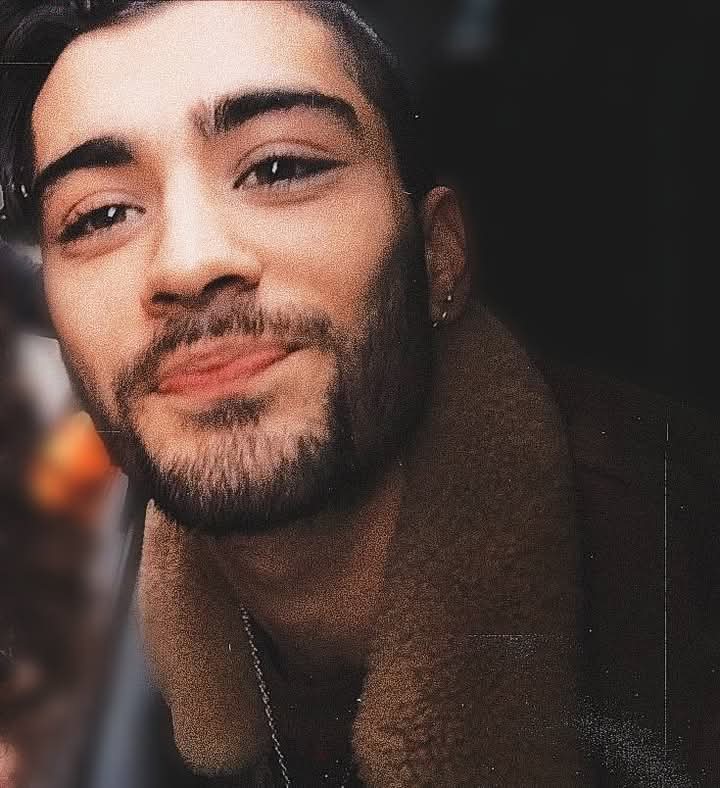 Happy 32nd birthday to Zayn Malik <a href="/zaynmalik/">zayn</a> 😍