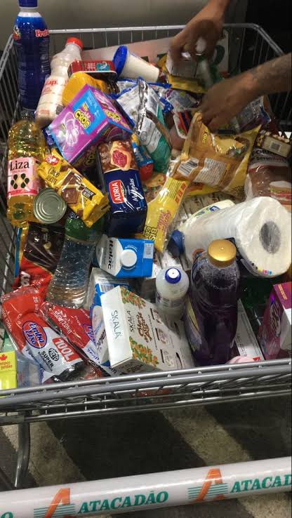 Isso tudo aqui deu apenas R$ 17,40.
Obrigado, Lula. ❤️