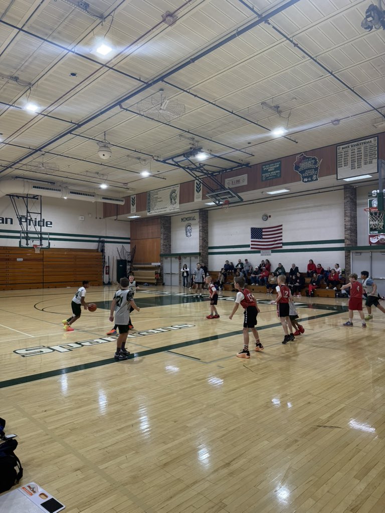 Young bucks getting after it this morning! 4th/5th graders putting in some work!
#FutureSpartans #WeAreVPM