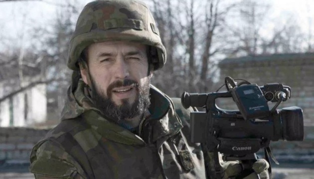 UKRINFORM's tweet photo. На фронті загинув військовий фотограф та оператор Руслан Ганущак
https://t.co/3qLTXF4H67 https://t.co/LZC6KoSgVf
