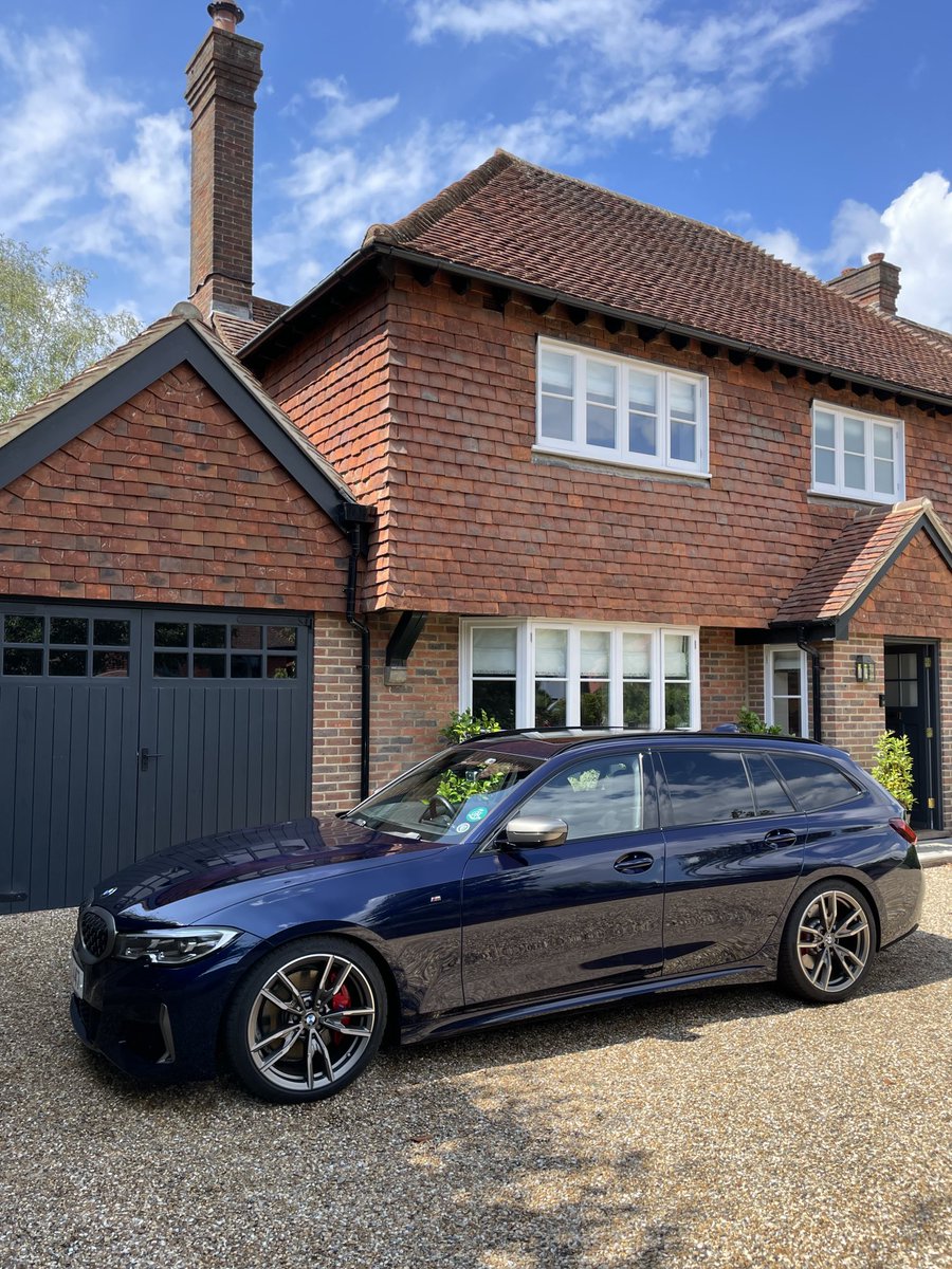 el_drapo's tweet photo. Now for sale (or it goes PX). 2022 BMW M340d, tanzanite blue, pano roof, heads-up display, black leather etc etc 28k miles, FBMWSH, On Cross-climates and have Goodyear F1 summer tyres. DM to save a shit-ton on dealer price π #m340d https://t.co/WZuhZV6lIc