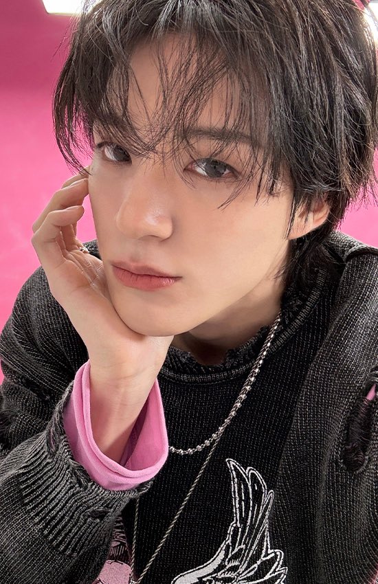 pasdejaem's tweet photo. [redacted] and jeno???????? https://t.co/fLLK07gg74