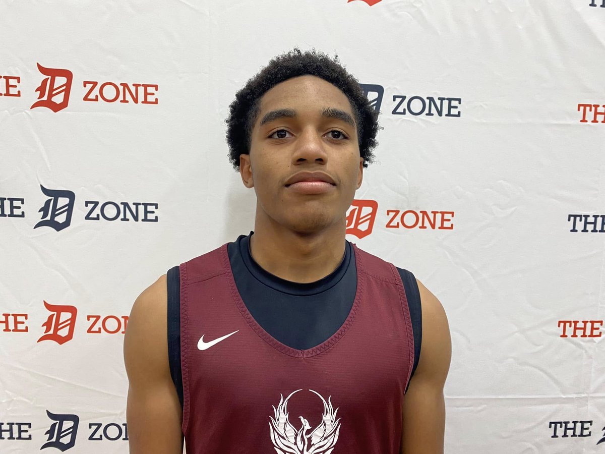 Renaissance 2025 PG Lance Stone (Detroit Mercy signee) is 30 assists away from breaking the MHSAA record for career assists.

The record is held by Evan Kraatz of Inter-City Baptist who had 803 assists from 2011-14.

basketball.thedzone.com/players/lance-…