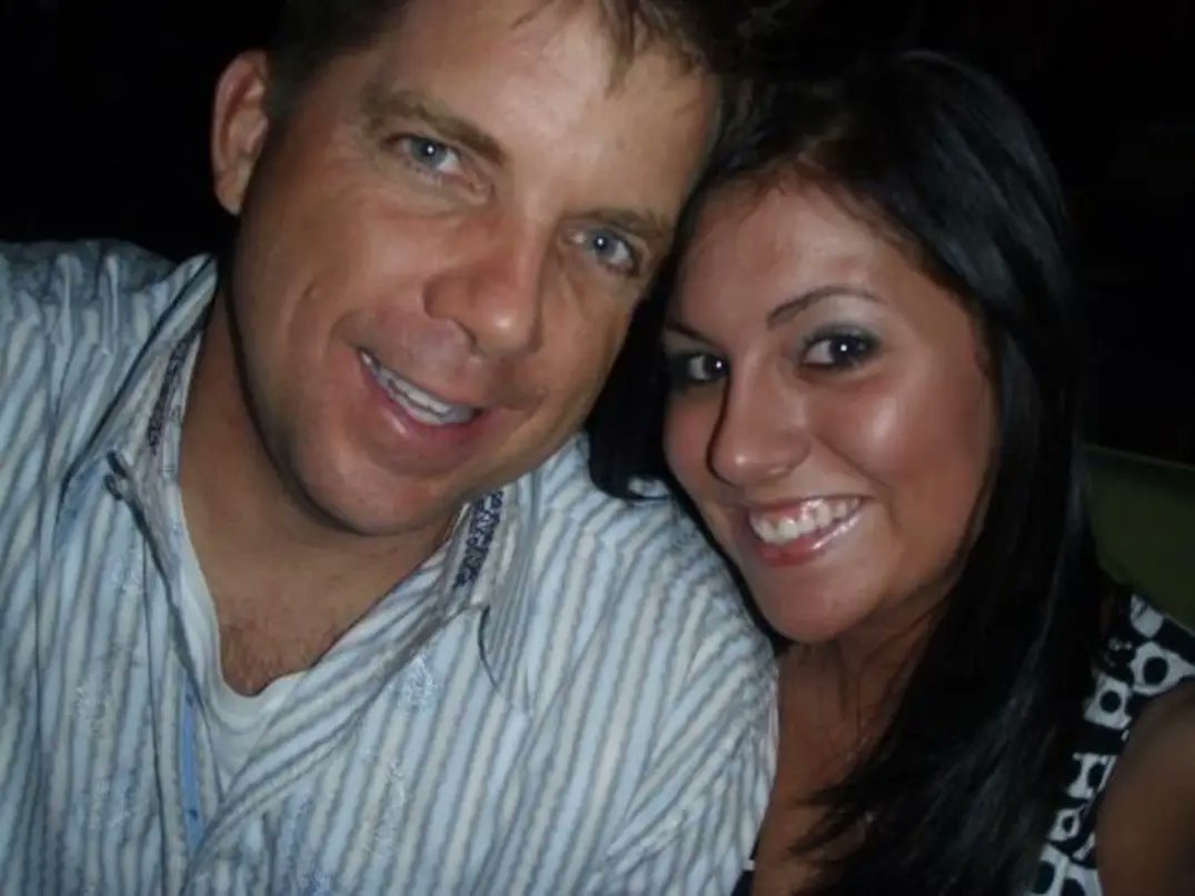 BuffaloJelly's tweet photo. I'm torn today! Love @SeanPayton but @JoshAllenQB has been my QB and Cook has been my RB for 2 years in @ESPNFantasy. I know it doesn't matter anymore but I'm still loyal to the @BuffaloBills  @BuffaloFAMbase in the post season 😣 🖤💛⚜️🏈🦬 https://t.co/BgqAZZABGW