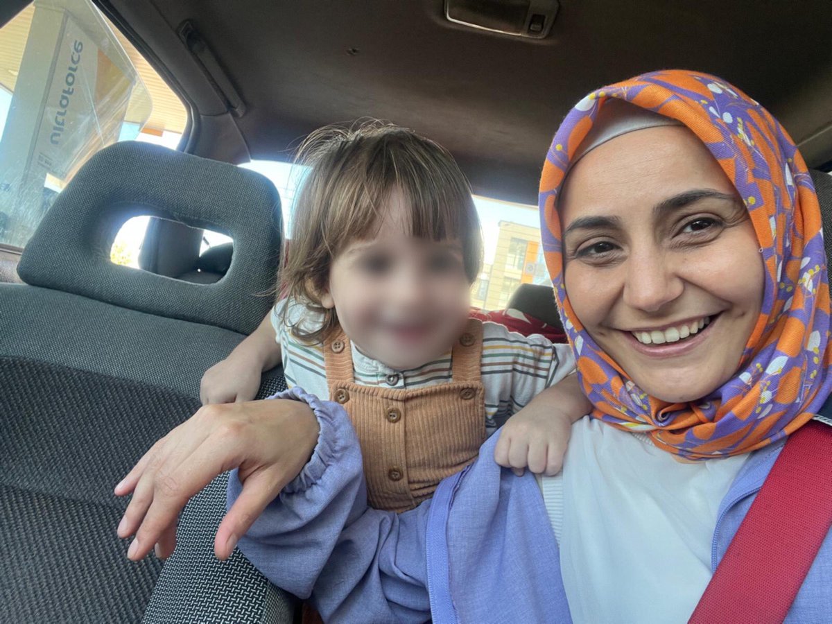 TutsakBebekler's tweet photo. “Yusuf Kerim” yasasına rağmen, ağır engelli çocuğu olan Mervane Albayrak, hakkında kesinleşmiş bir yargı kararı olmaksızın tutuklanarak Edirne L Tipi Cezaevi’ne konuldu.
3,5 yaşındaki DMD hastası Muaz Safa’nın annesine kavuşması için

ETİKETİMİZ:

MuazDMDHastası AnnesiniVerin https://t.co/4DSTC7sQ2A