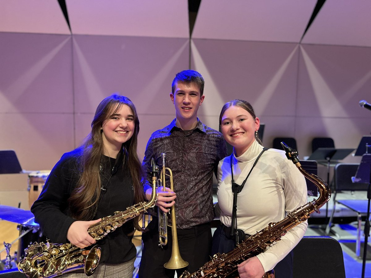 CFHSBand's tweet image. Congrats to Josie Barry (Lead Alto Sax), Cohen Eichhorn (lead Trumpet), and Elle Smith (lead Tenor Sax), on their outstanding performance on Saturday (1/11) in the 4A NEIBA District Honor Jazz Band, directed by Chicago trumpeter Marques Carroll.
