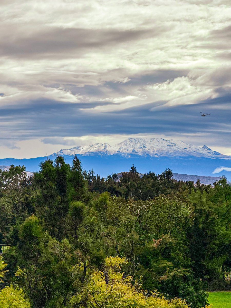 G_Punzo's tweet photo. Iztaccíhuatl, 12 de enero de 2025, desde el oriente de la CDMX.
#Iztaccíhuatl #Mexico 
@InfoMeteoro @webcamsdemexico https://t.co/wdxTx1rmGR