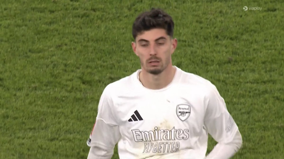 Craigo (@thecraigo28) on Twitter photo 60 million down the drain, Kai Havertz missed again 😂😂 60 million down the drain, Kai Havertz missed again 😂😂