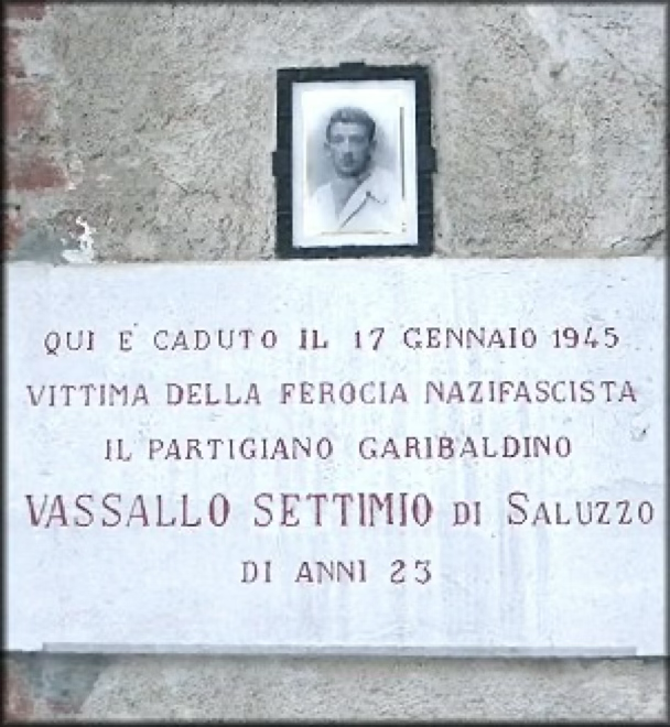 ANPIRomaPosti's tweet photo. "Cara mamma
quando tu avrai
ricevuta questa lettera
io sarò già morto.Tuo figlio non ti dimenticherà
mai."

#Patriota nella 15ª brigata Garibaldi Saluzzo, #SettimioVassallo "Bill", catturato dai fascisti venne fucilato a #Saluzzo il #17gennaio 1945.Aveva 21 anni. https://t.co/lqdViP7Qmt
