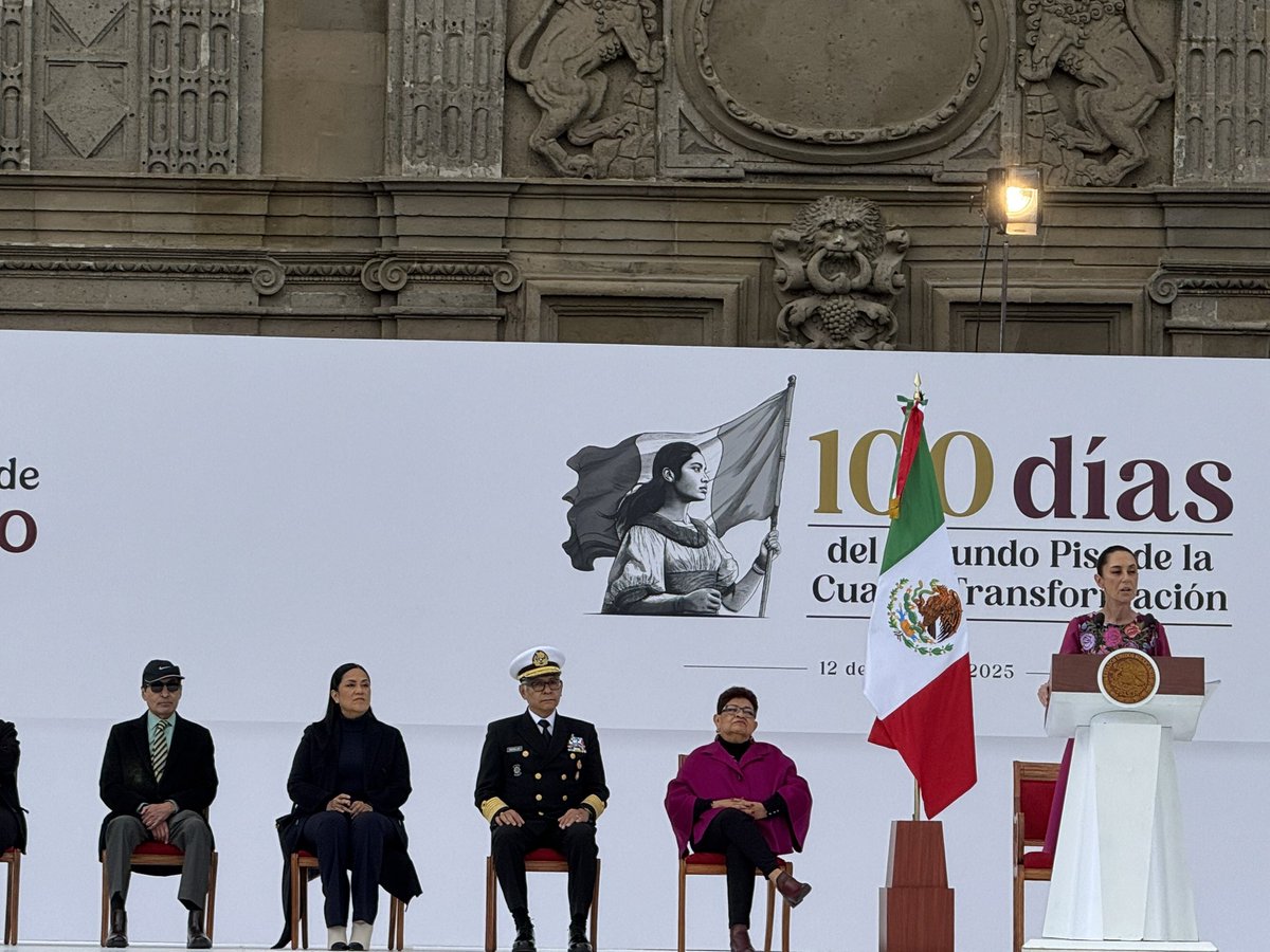 Valencia_Guzman's tweet photo. Un privilegio asistir al informe de los cien días de nuestra Presidenta @Claudiashein , en tan poco tiempo, grandes resultados. https://t.co/NUuSjOiu93