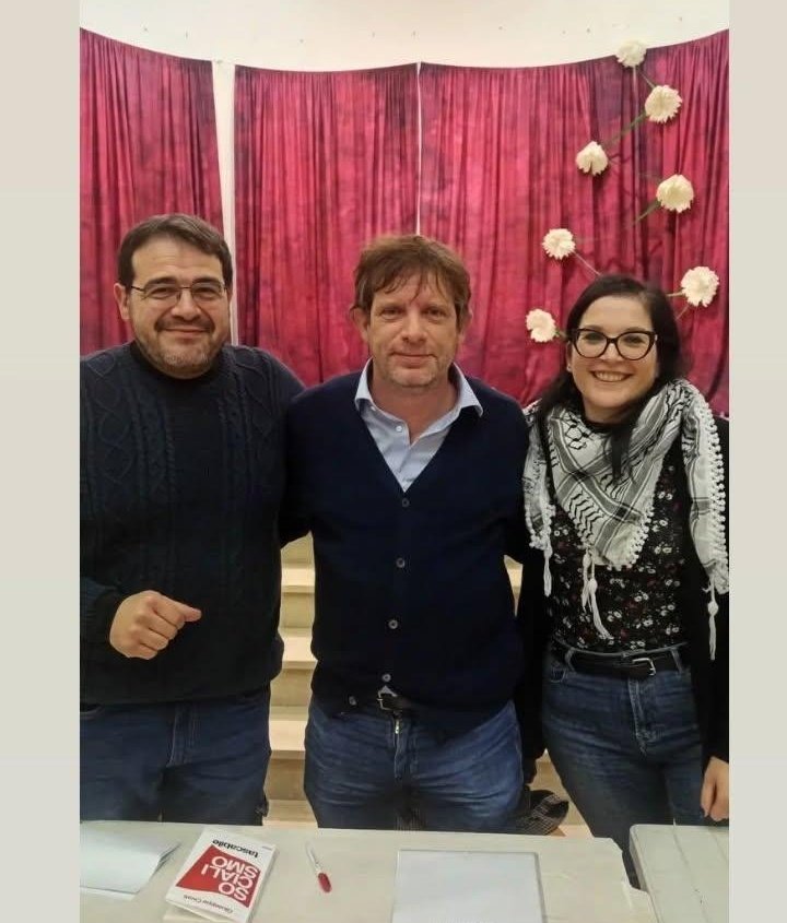 A Latina con Pippo 💖
<a href="/latinapossibil1/">latinapossibile</a> <a href="/PossibileIt/">Possibile</a> <a href="/sdraiatiXCivati/">Sdraiati per Civati</a>