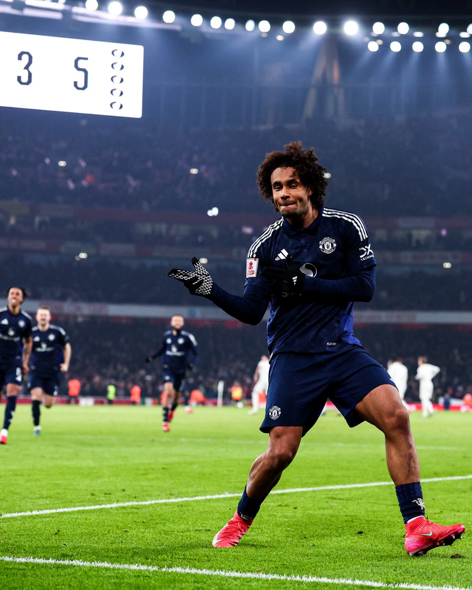 brfootball's tweet image. JOSHUA ZIRKZEE MADE HIS MOMENT COUNT.