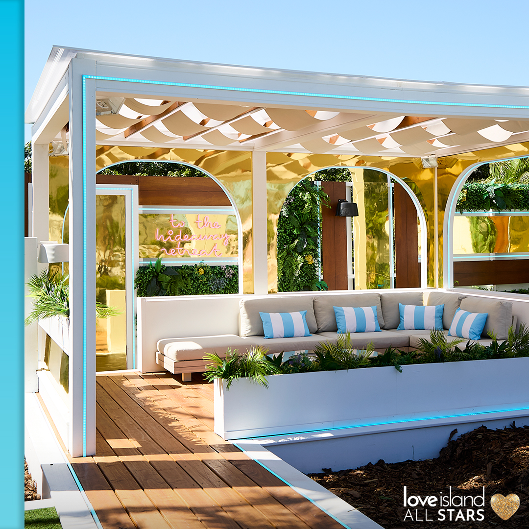 LoveIsland's tweet photo. All Star accommodation for All Star Islanders ✨ #LoveIsland https://t.co/EyyI2nltSN