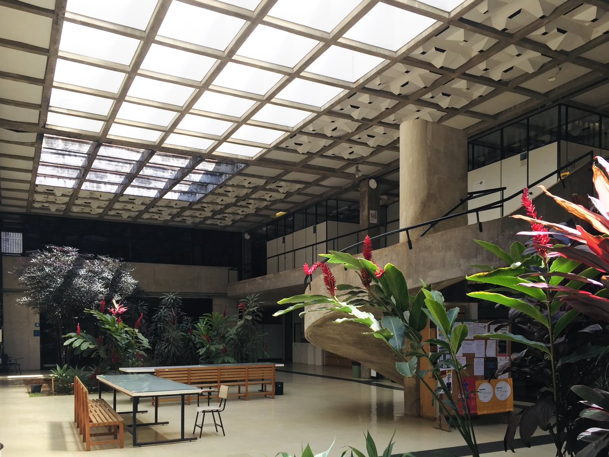 matheuscarvalhx's tweet image. A universidade federal da cidade de vocês é bonita assim também?