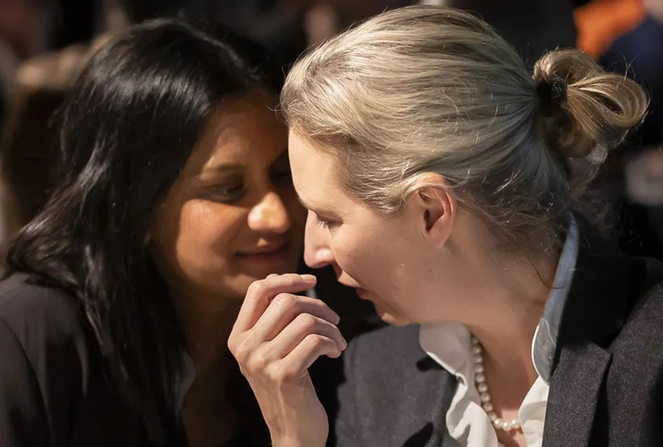 "Schatz, wenn ich erst mal Kanzlerin bin, reiche ich die Scheidung ein und setze Dich in ein Flugzeug nach Sri Lanka." 💞