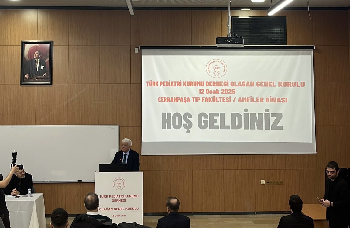 Mesleğe başlamamın 39. Yılında yaşamımın en önemli görevlerinden birisi olan Türk Pediatri kurumunun başkanlığına seçildim. Yaklaşık yüz yıllık gelenekte ben de bilimin ve bilginin ışığında minik bir iz bırakabilirsem kendimi bahtiyar sayacağım.