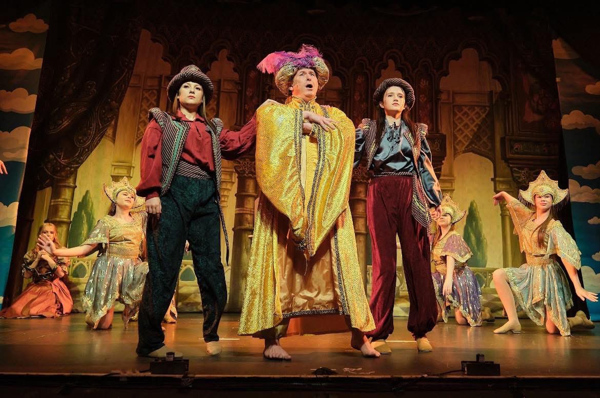 First look at Dick Whittington opening tomorrow <a href="/Whitbypavilion/">Whitby Pavilion</a> 
Performances to 18 Jan

<a href="/gazetteinwhitby/">Whitby Gazette</a> <a href="/ThisCoast/">This is the Coast - Local Radio for the Coast</a> <a href="/WhitbyWhatsOn/">WhitbyWhatsOn</a>