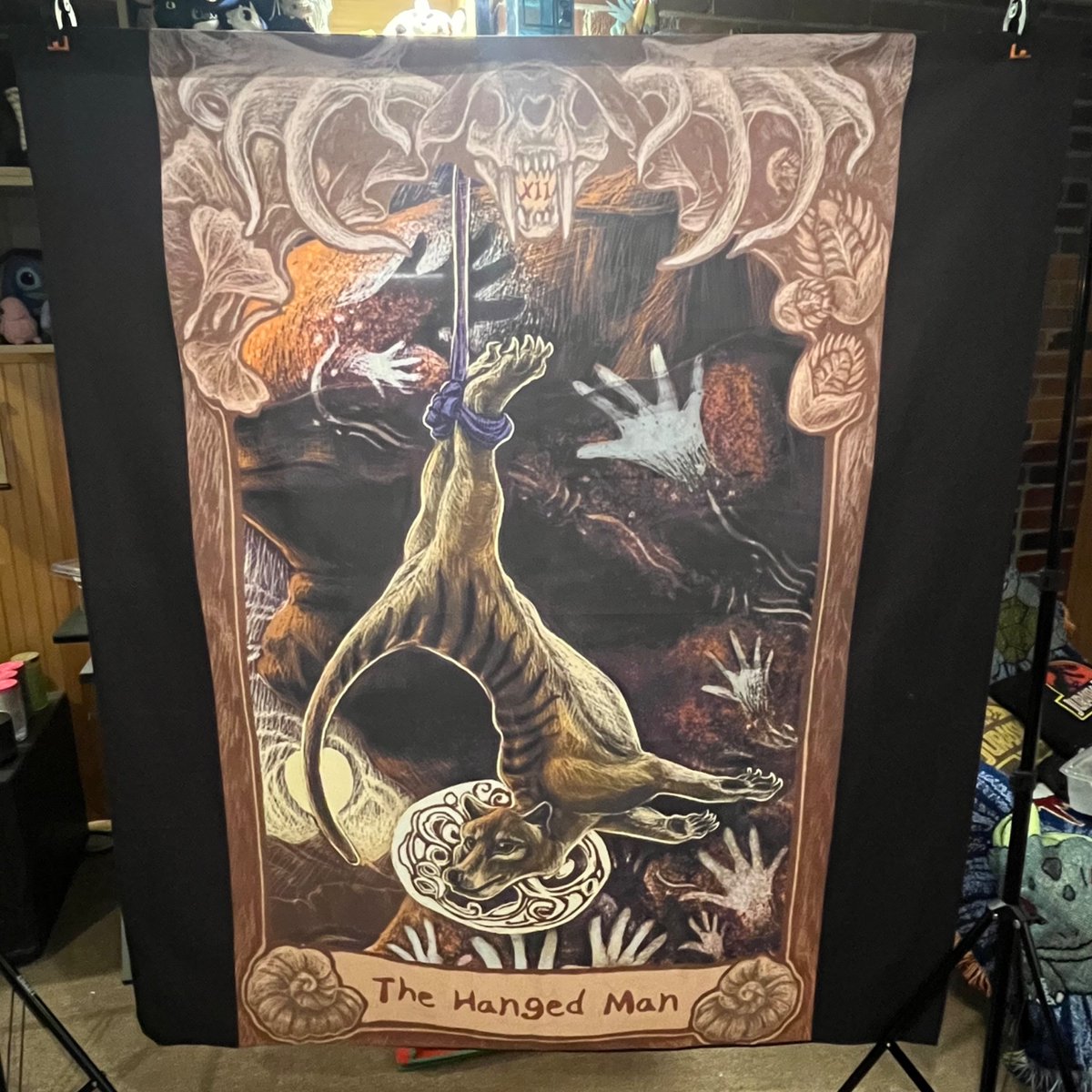 JDArtist23's tweet photo. New item drop on Painting Dragon Feathers—tapestries!

#paintingdragonfeathers #art #artist #fantasy #illustration #creature #artistlife #speculativeart #dragon #thylacine #tasmanianwolf #tasmaniantiger #dnd #dungeonsanddragons #thehangedmantarot #deathtarot #tarot #tarotartwork https://t.co/5T81D4EClR