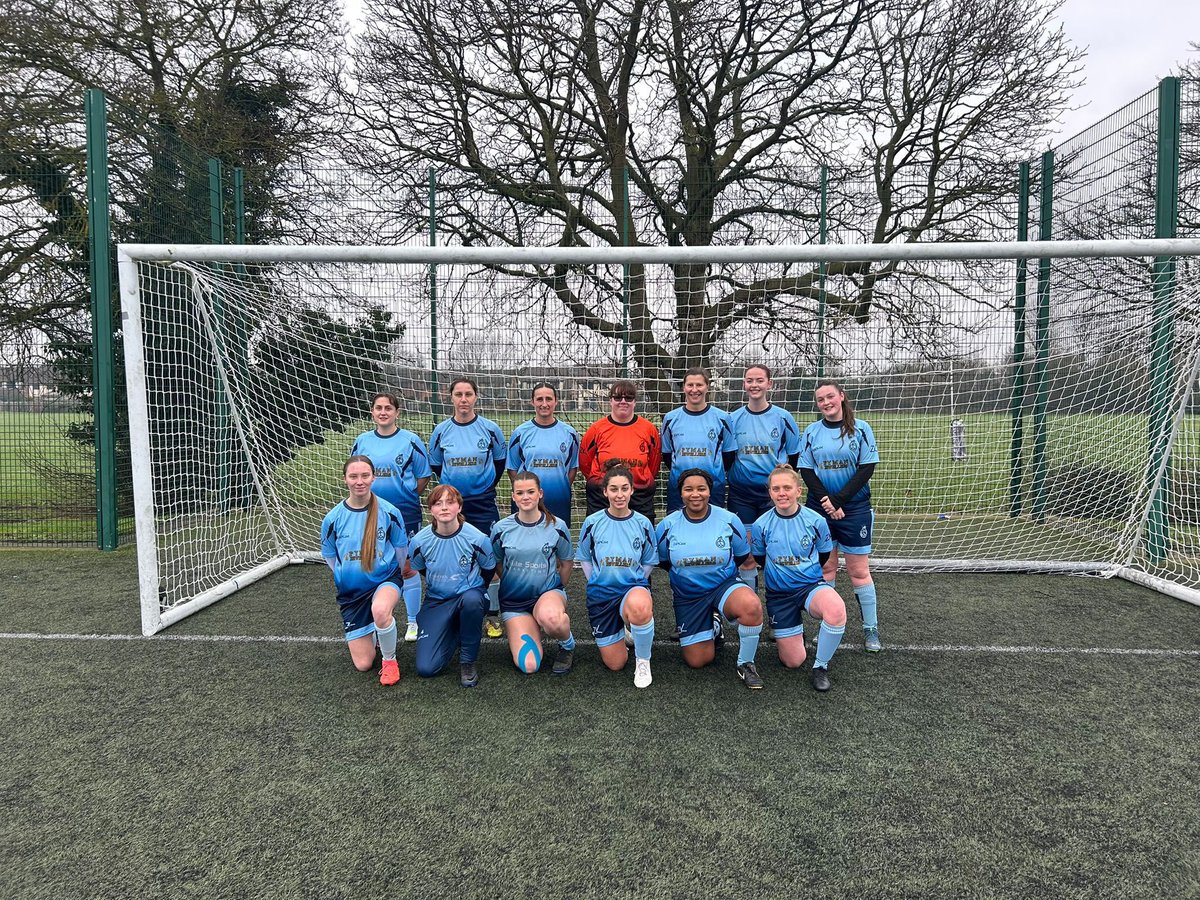 Lou Grocott tweet media