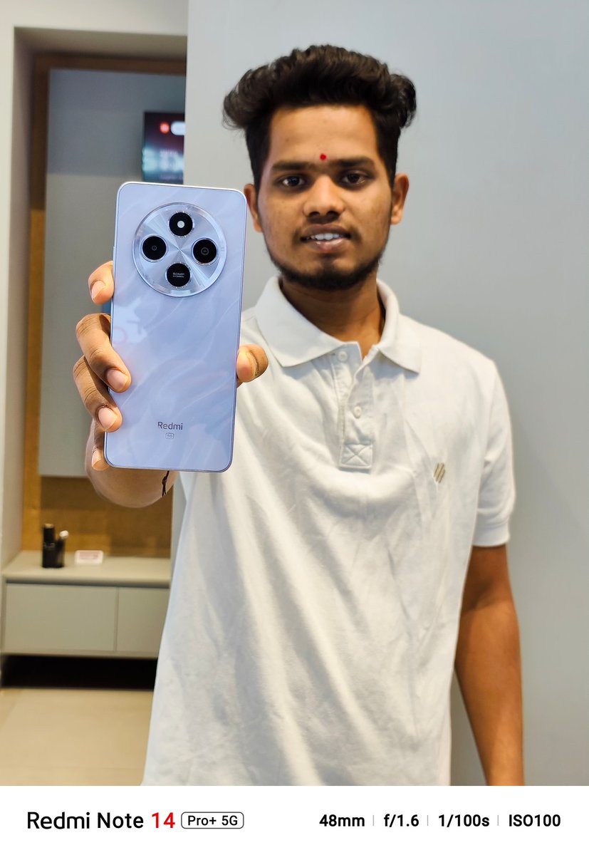 Pranay8051's tweet image. Delighted to have explored the beautiful #Redmi14C 5G and meetup of @MiFCPune – these devices are truly next-level! 💻📱
.
.
.
.
.
#MIFCPune
#Redmi14C5G
#XiaomiIndia
#redmiindia
#redminote14series