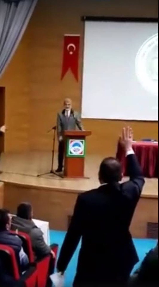 Uzman Çavuşlar Soruyor ?
Biz de Kamuda Görevli Değil miyiz ?
39 yıldır Sözleşme Çilesi ile fedakarca Vatana Hizmet etmiyor muyuz ?
Mesleki Güvence, Mesleki Kariyer bizim de hakkımız değil mi ?
Vatan için Ölümü göze almışız
can pahasına verilen hangi görevden kaçtık
Hastalanınca