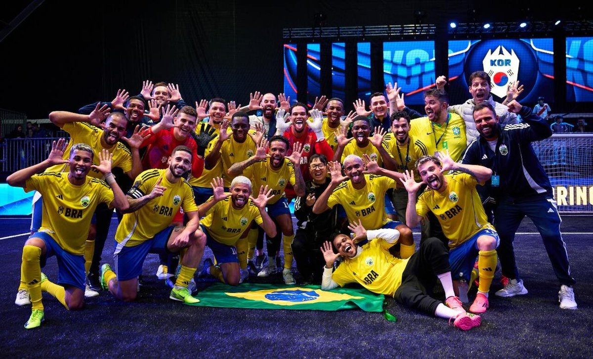 MIBR's tweet photo. O BRASIL É CAMPEÃO PORRAAAA 🇧🇷🇧🇷🇧🇷🇧🇷🇧🇷 https://t.co/0htaxgmlJZ