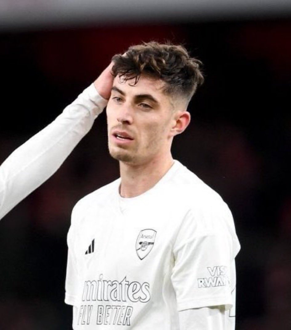 UtdFaithfuls's tweet photo. No Manchester United fan will scroll past without liking this pic.

Thank you, Kai Havertz. ❤️ https://t.co/aQtQOgHQBQ