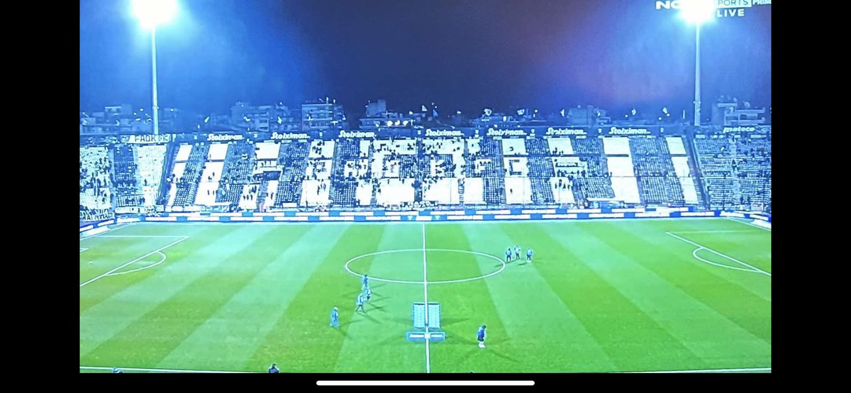 Kos7Vas's tweet photo. Όταν πρέπει να πληρώσεις για να μπεις 😂😂😂😂😂 https://t.co/diI2OeltS6