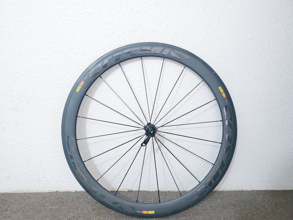 <a href="/my_bicycle2/">#دراجتي_للبيع</a> 
<a href="/iAbuferas/">Ibrahim alrasheed</a> 
<a href="/belal545456/">بلال الكناكري</a> 
<a href="/nakhasah/">دراجات مستعملة 🚴‍ سوق النخاسة</a> 
للبيع جنوط كاربون mavic cosmic 
عمق 50mm
نظيفه وإستخدام قليل جدا