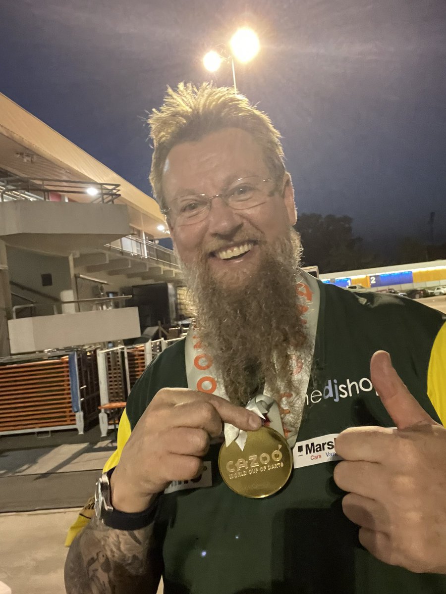 SWhitlock180's tweet image. So where do I start - It has been 14 amazing years with @OfficialPDC and memories I will never forget. Thank you to everyone connected for making it happen @MattPorter_PDC @BarryHearn @ModusDarts180 @Winmau.
55yo now and the next chapter begins - still life in this old Wallaby…