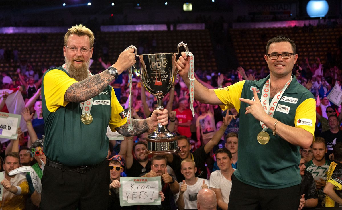 SWhitlock180's tweet image. So where do I start - It has been 14 amazing years with @OfficialPDC and memories I will never forget. Thank you to everyone connected for making it happen @MattPorter_PDC @BarryHearn @ModusDarts180 @Winmau.
55yo now and the next chapter begins - still life in this old Wallaby…