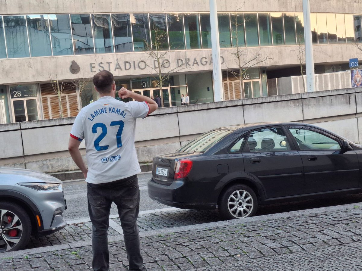Vamooos lamineee ❤️❤️❤️❤️ que bonito ver el estadio do dragao y estar dentro ayer , precioso 🥰