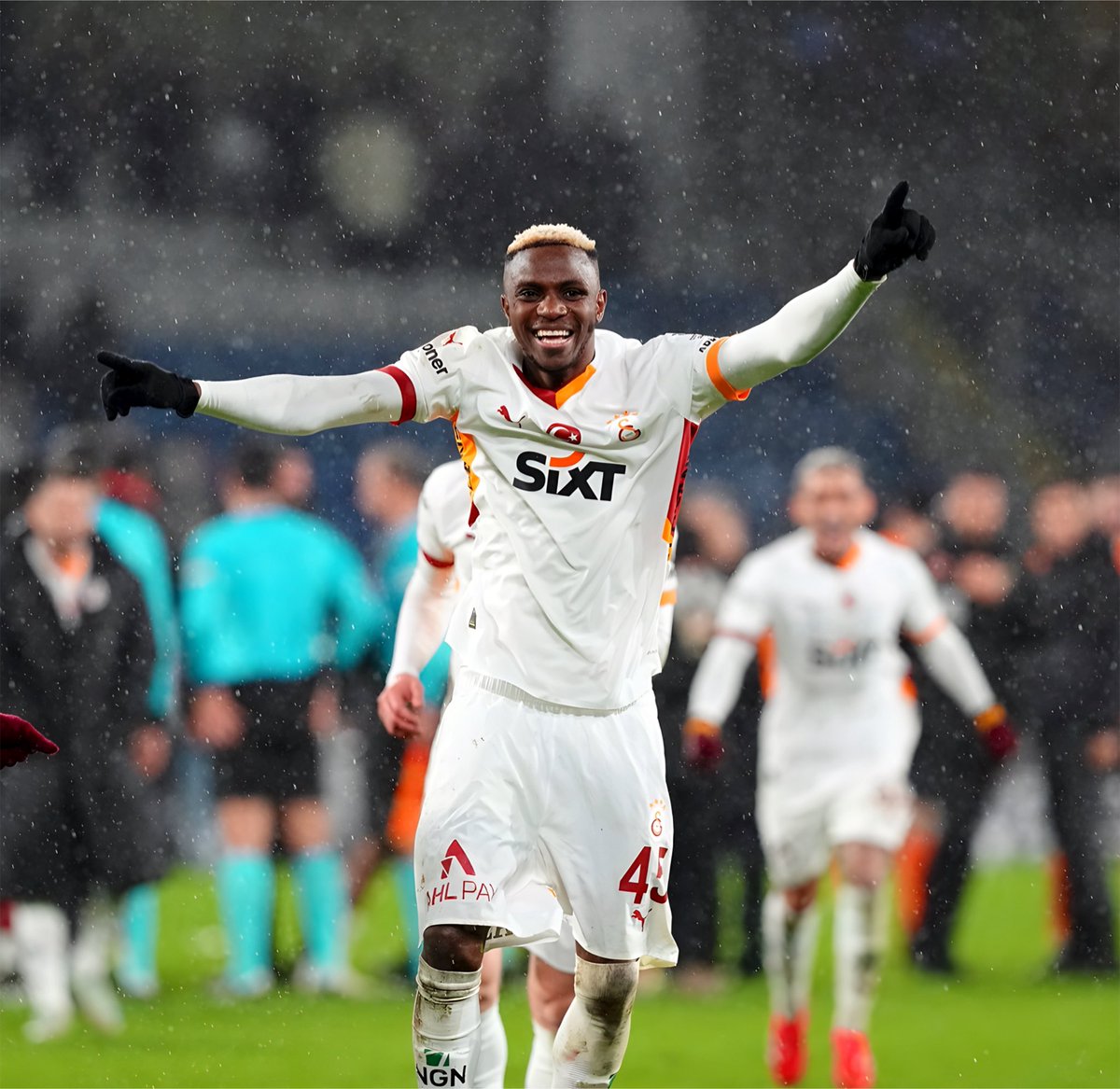 Victor Osimhen (@victorosimhen9) on Twitter photo 