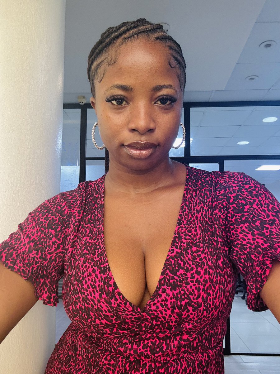 princess_Bened's tweet photo. A designer and her design 

Who wants to cry ! https://t.co/Hsb3w4ZIkG