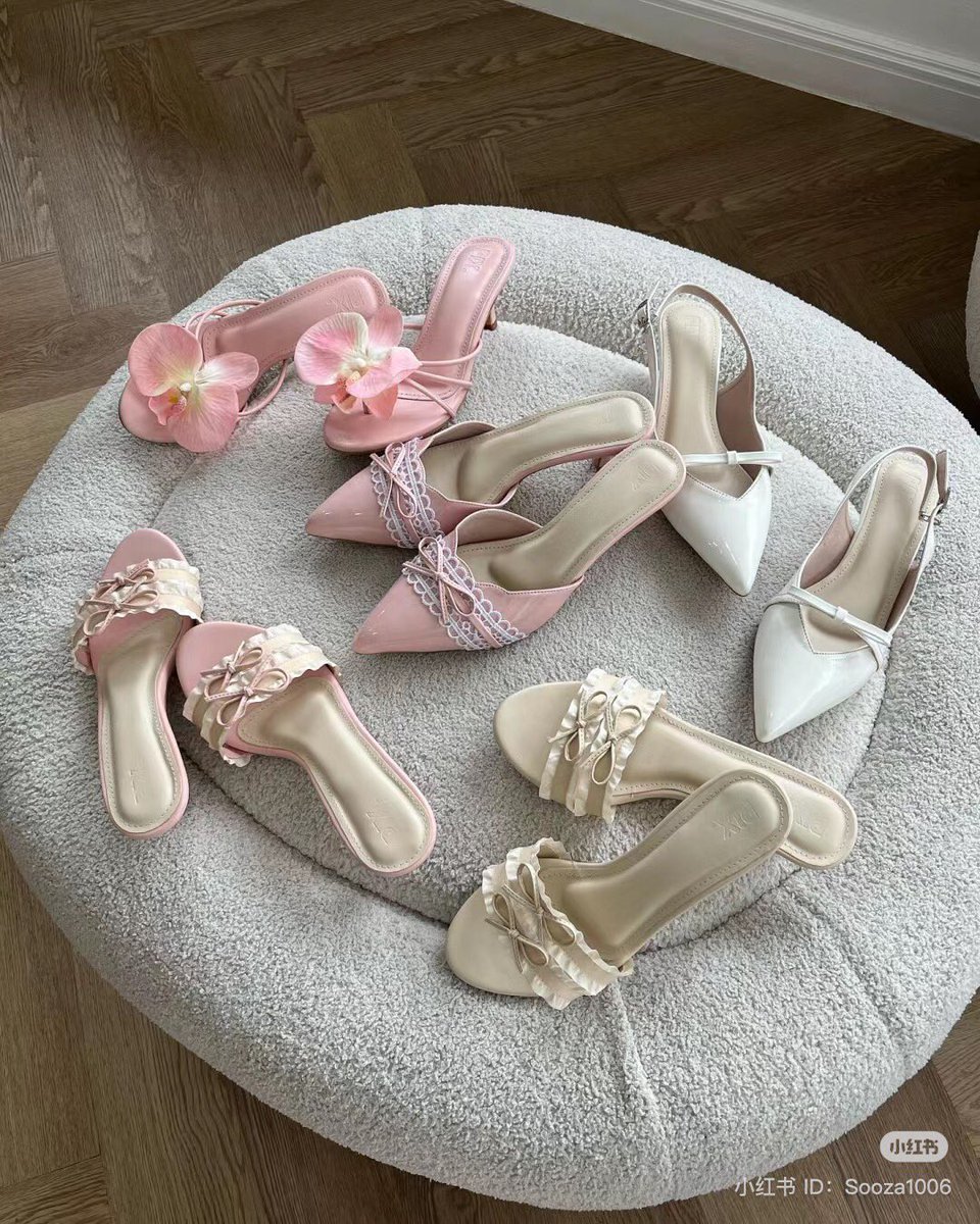 piinkibun's tweet photo. pretty shoes https://t.co/ngaWZiNmHC