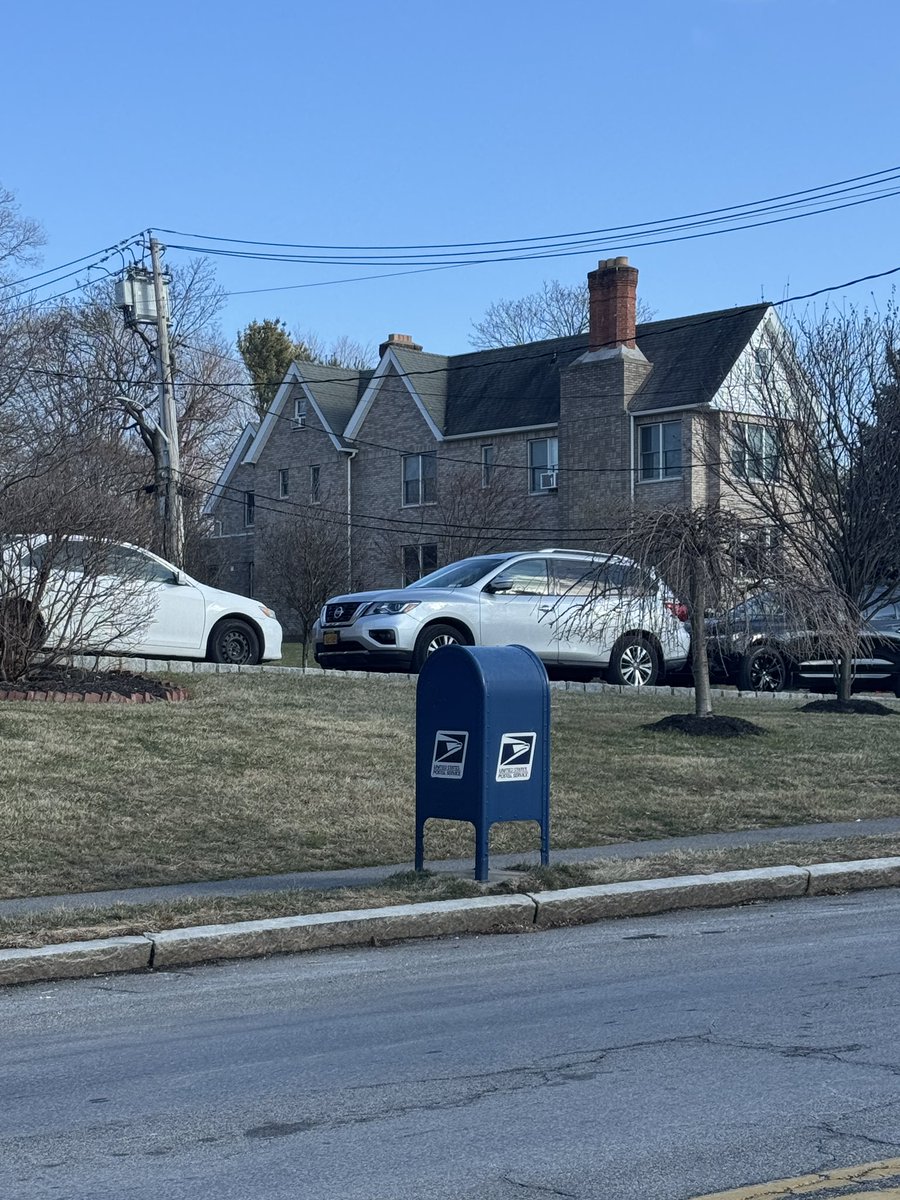 newrochelledevelopment (@karenhessel2) on Twitter photo *** public service announcement *** I put mail in this box at 380 Church Street <a href="/newrochelleny/">New Rochelle, NY</a> today and it got stuck in rubber cement around the opening! We called our police and they said call the USPS police at 1-877-876-2455, which we did. @newrochellepolice <a href="/postalproud/">We are Postal Proud</a> *** public service announcement *** I put mail in this box at 380 Church Street <a href="/newrochelleny/">New Rochelle, NY</a> today and it got stuck in rubber cement around the opening! We called our police and they said call the USPS police at 1-877-876-2455, which we did. @newrochellepolice <a href="/postalproud/">We are Postal Proud</a>