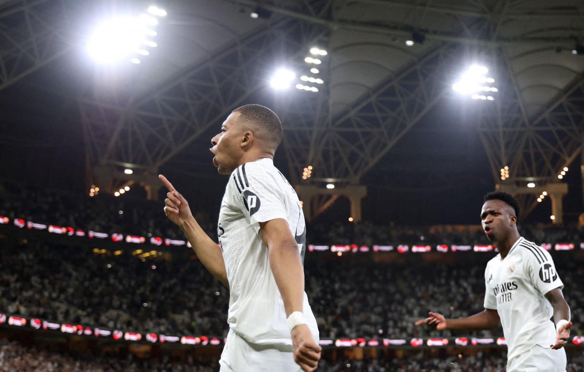 CALMA CALMA <a href="/KMbappe/">Kylian Mbappé</a> 😍
