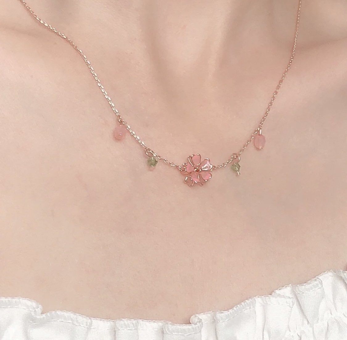 piinkibun's tweet image. cherry blossom necklace