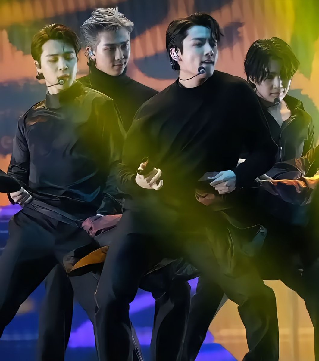 this pic screams POWER