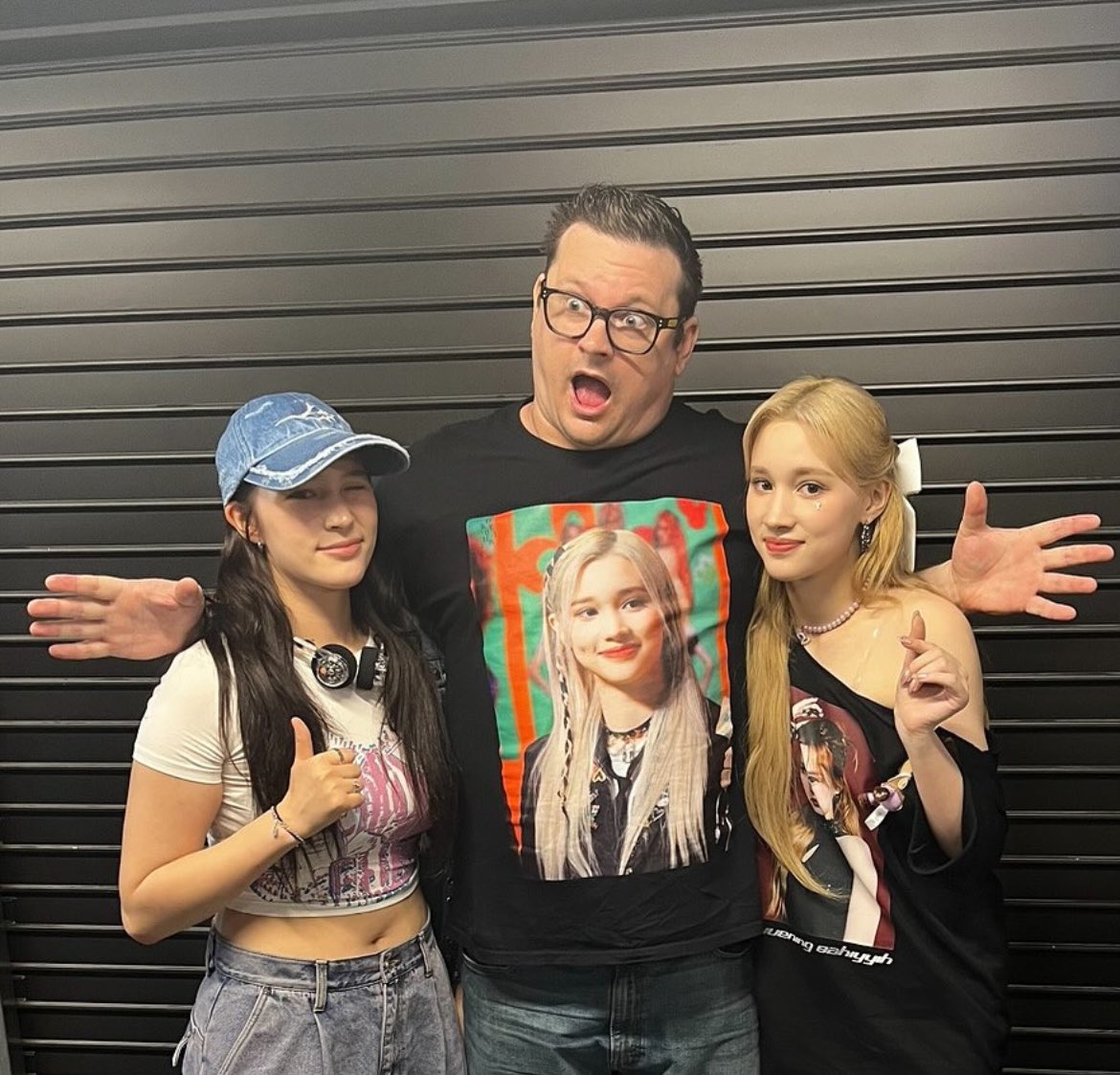 BahiyyihBrasil's tweet image. 📸 | FOFOS ❤️!! O tio Nabil (pai da Hiyyih) continua postando fotos em seu perfil, dessa vez ele postou uma foto junto com a Lea e a Hiyyih no JAPAN CONCERT 2024 &amp;lt;𝐊𝐞𝐩𝟏𝐠𝐨𝐢𝐧𝐠&amp;gt;;

#HUENING_BAHIYYIH #휴닝바히에